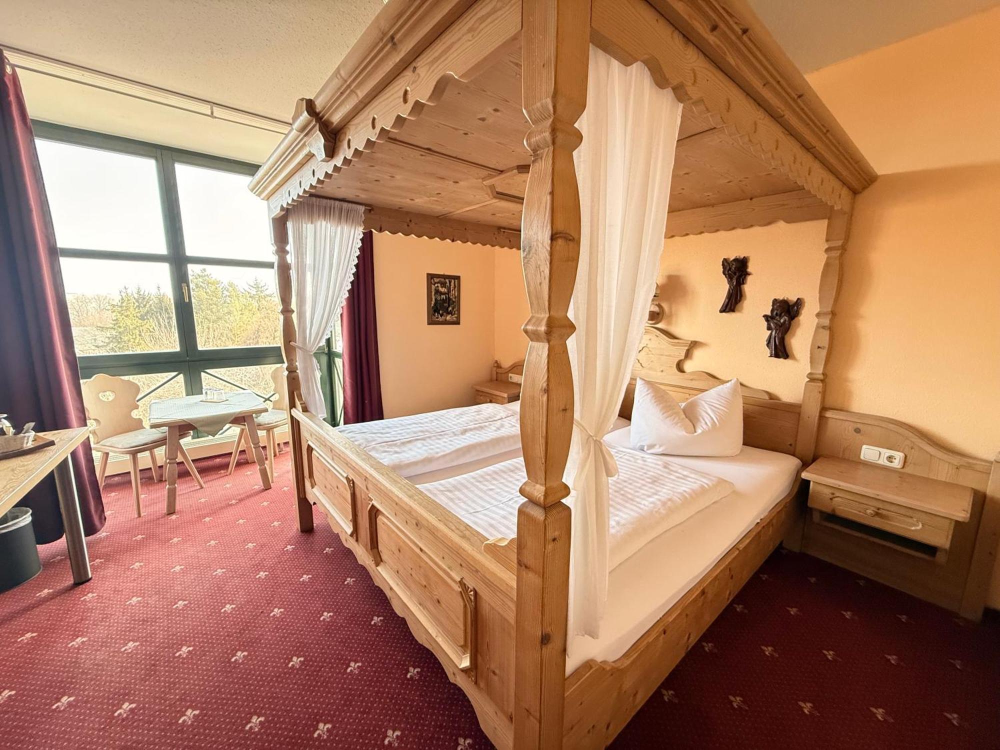 Landhotel Burgenblick Erfurt Buitenkant foto