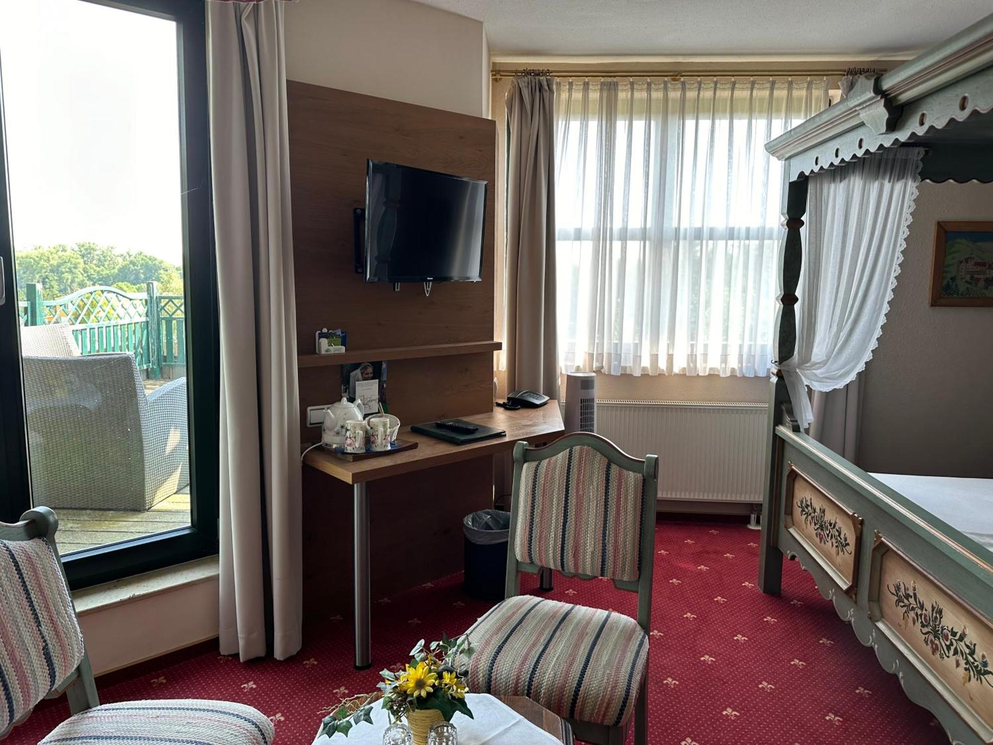 Landhotel Burgenblick Erfurt Buitenkant foto